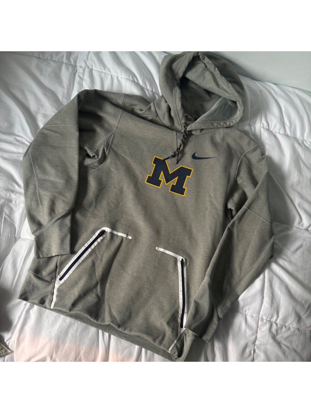 oversized nike michigan gray sweatshirt small
